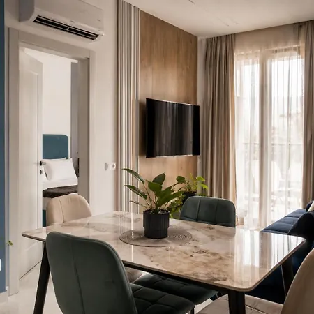 La Folea Azure 1br With Balcony In Lungomare